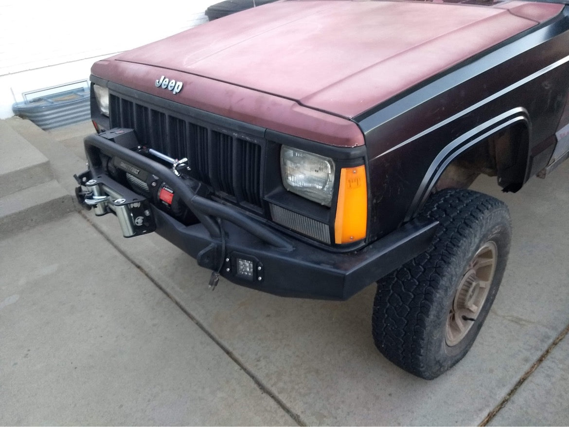 Heavy-Duty Front Bumper for Jeep Cherokee (XJ) 1984–2001 & Jeep Comanche (MJ) 1986–1992